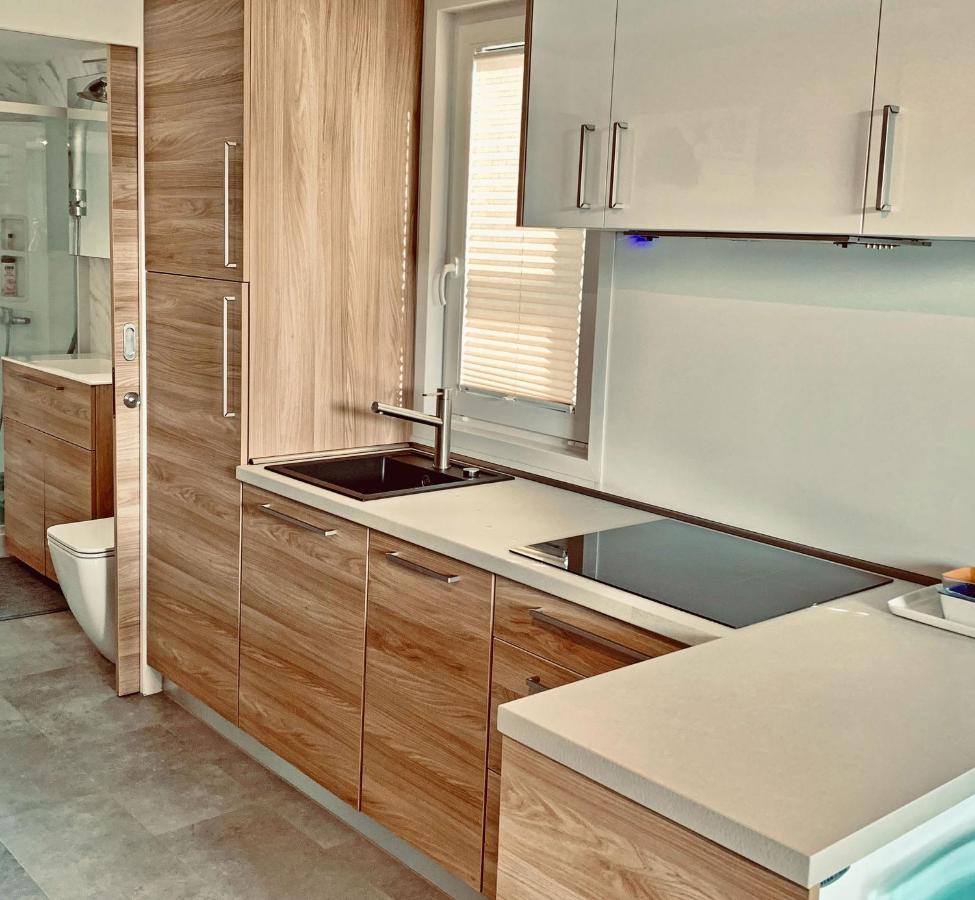 Bonita Houseboat Apartment Portorose Eksteriør bilde